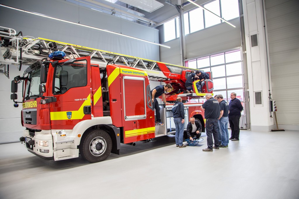 Abholung der neuen Drehleiter im Magirus-Werk Ulm.