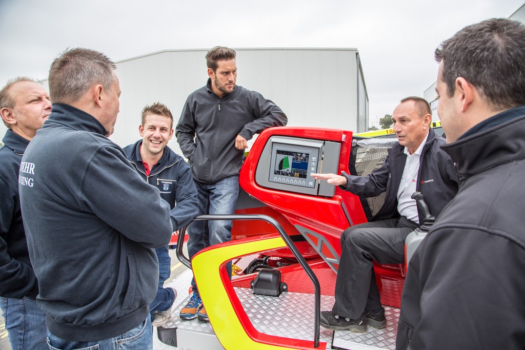 Abholung der neuen Drehleiter im Magirus-Werk Ulm.