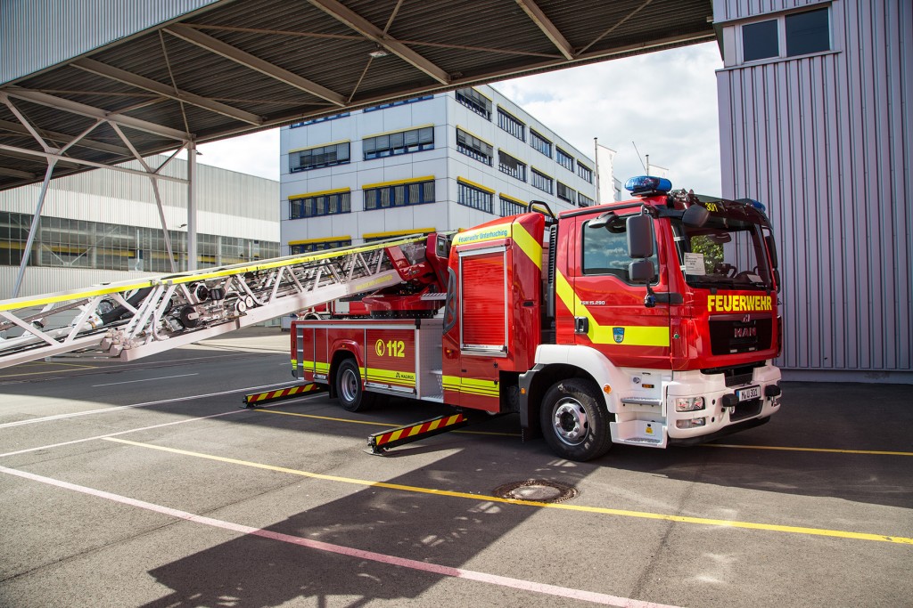 Abholung der neuen Drehleiter im Magirus-Werk Ulm.