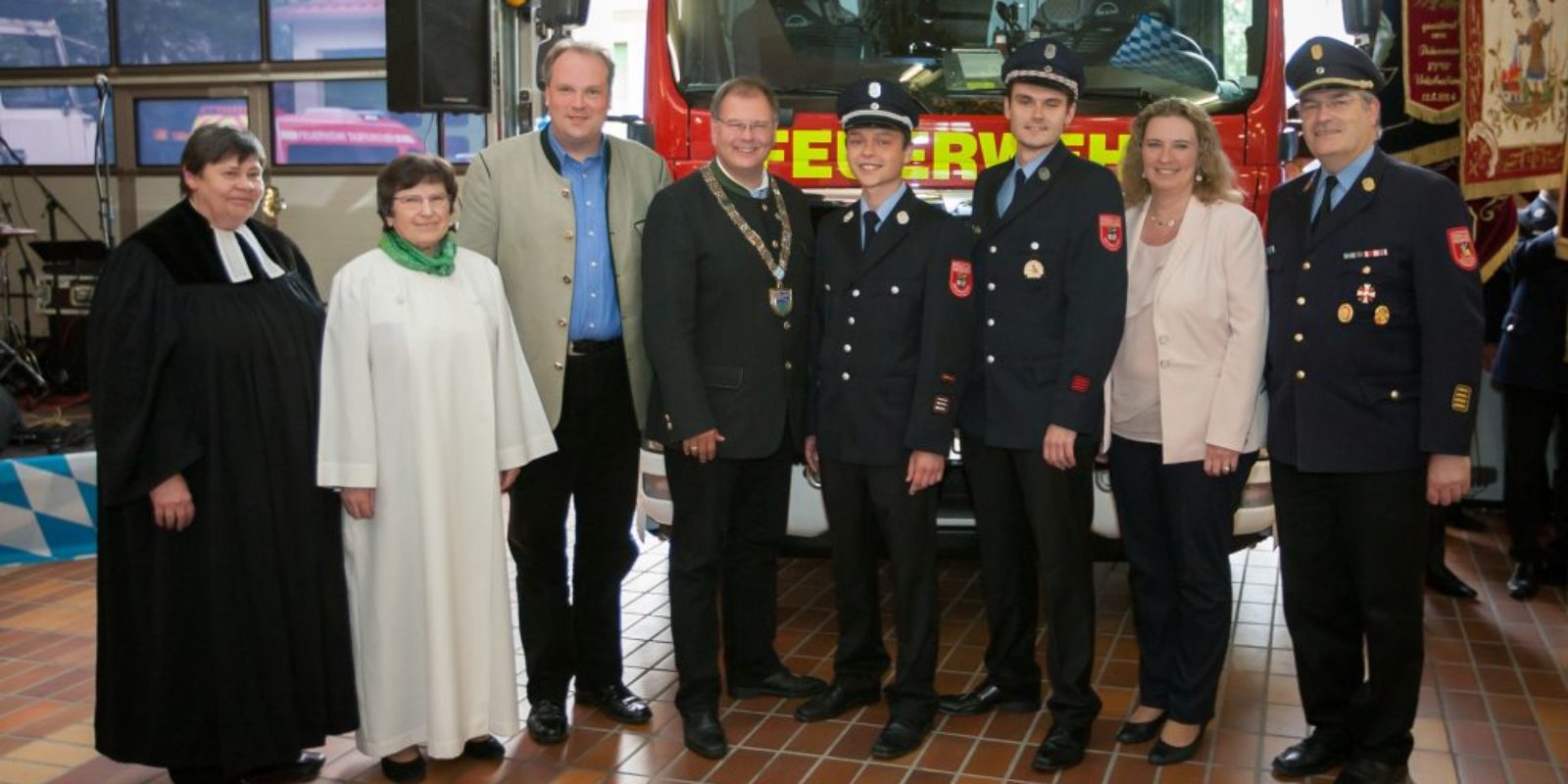 Gruppenfoto_Fahrzeugweihe_2016